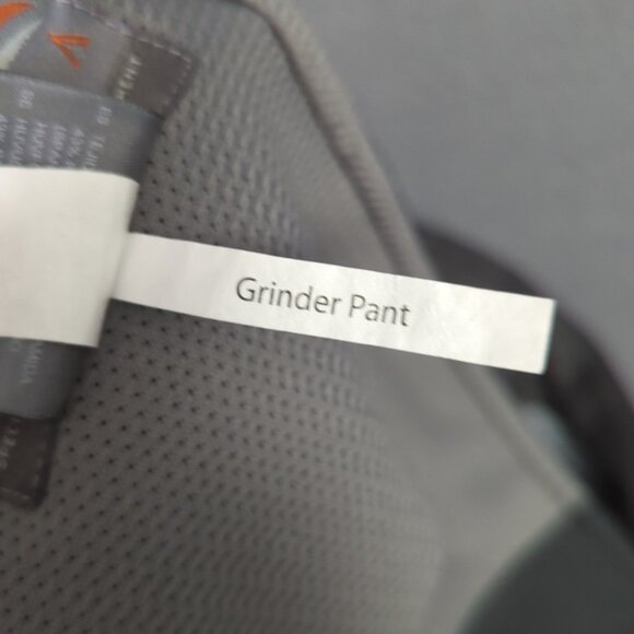 Sitka Grinder Pant Men's 44x30 Black Zip Pockets Outdoor Hunting Shooting - Picture 13 of 14